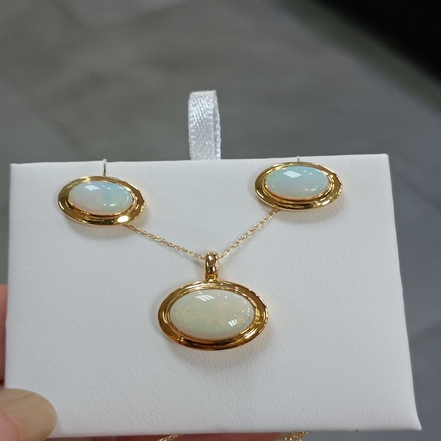 opal-earring-1