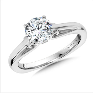 Solitaire Diamond Rings Aavailable At M & M  Jewelers